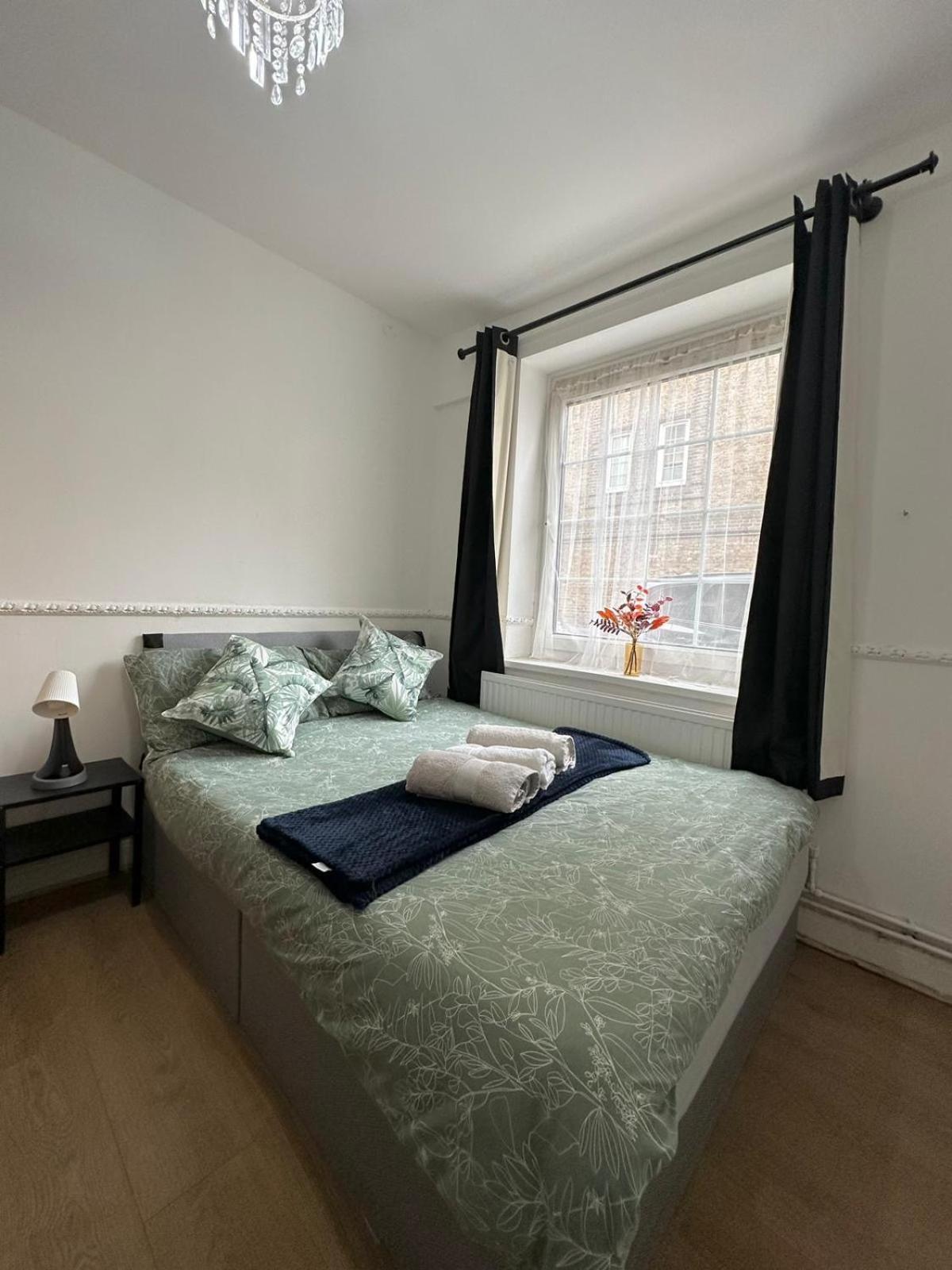 2 Bedroom Flat, 2 Minutes Walk To Bethnalgreen Station, Central London Eksteriør bilde