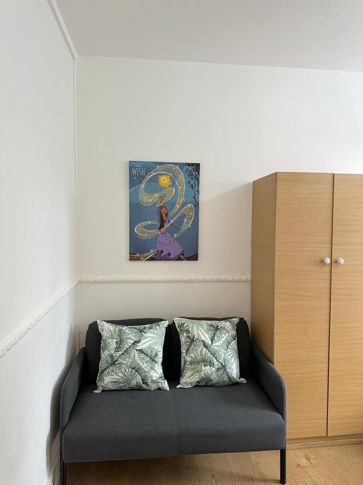 2 Bedroom Flat, 2 Minutes Walk To Bethnalgreen Station, Central London Eksteriør bilde